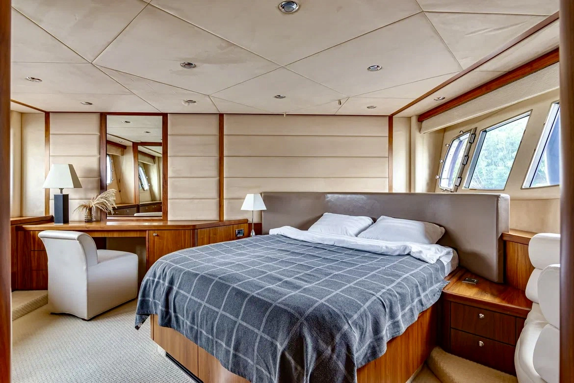 Аренда яхты Sunseeker 70 «Pallada» image- 25